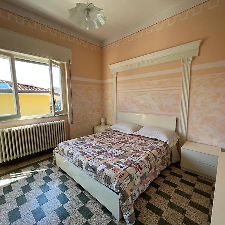 Villa Sophia Mare 1 Lido di Camaiore Kültér fotó
