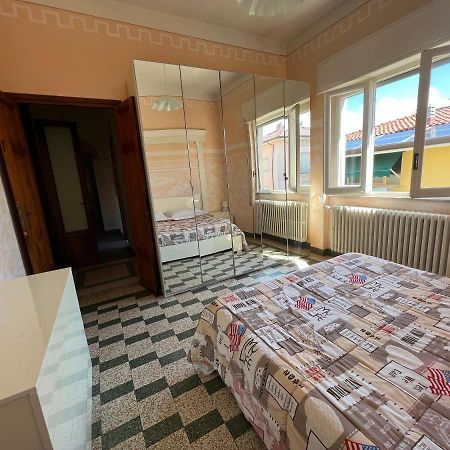 Villa Sophia Mare 1 Lido di Camaiore Kültér fotó