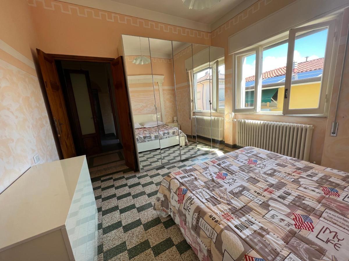 Villa Sophia Mare 1 Lido di Camaiore Kültér fotó